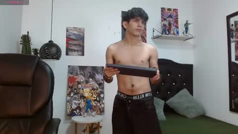Snapshot of billy_wild chatting on June 13, 11:41 am billy wild online show from June 13, 11:41 am