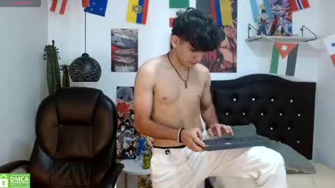 Snapshot of billy_wild chatting on July 14, 11:38 am billy wild online show from July 14, 11:38 am