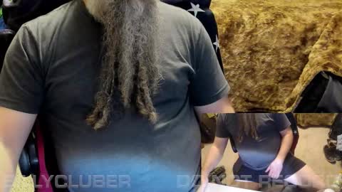 Snapshot of billycluber chatting on November 20, 7:30 am Billycluber online show from November 20, 7:30 am