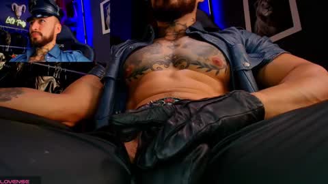 Snapshot of billymayer_ chatting on November 5, 6:30 pm billy online show from November 5, 6:30 pm