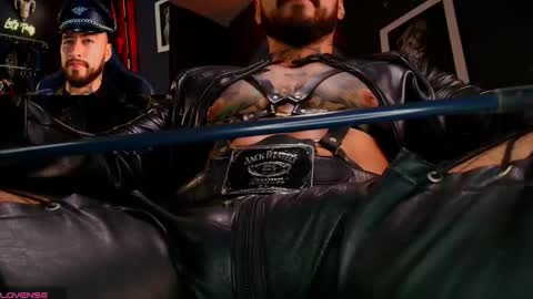 Snapshot of billymayer_ chatting on November 10, 5:23 pm billy online show from November 10, 5:23 pm