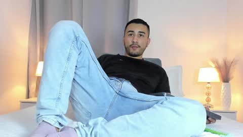 Snapshot of bilyryan1 chatting on January 4, 7:55 pm Nick Moca online show from January 4, 7:55 pm