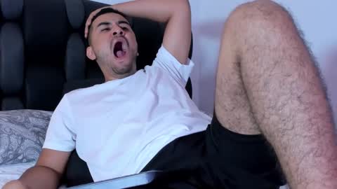 Snapshot of bilyryan1 chatting on November 19, 10:32 pm Nick Moca online show from November 19, 10:32 pm