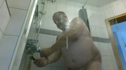 Snapshot of bin_gespannt43 chatting on August 9, 4:34 pm bin_gespannt43 online show from August 9, 4:34 pm