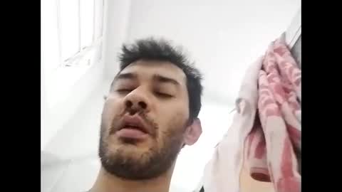 Snapshot of binhodm1 chatting on January 17, 10:11 am binhodm1 online show from January 17, 10:11 am