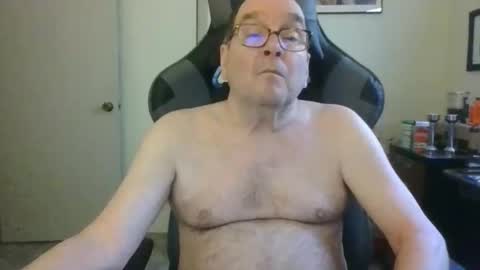 Snapshot of bink195234 chatting on May 8, 4:34 pm Bink195234 online show from May 8, 4:34 pm