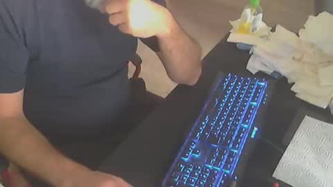 Snapshot of biparislove chatting on October 9, 8:56 am BigDick online show from October 9, 8:56 am