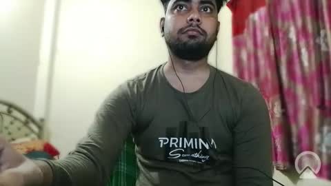 Snapshot of birbikrom104 chatting on November 4, 8:02 am birbikrom104 online show from November 4, 8:02 am