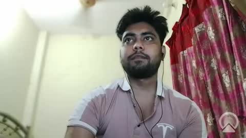 Snapshot of birbikrom104 chatting on November 6, 7:42 am birbikrom104 online show from November 6, 7:42 am