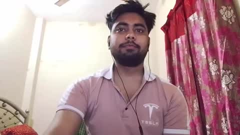 Snapshot of birbikrom104 chatting on November 11, 5:13 pm birbikrom104 online show from November 11, 5:13 pm