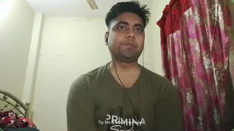 Snapshot of birbikrom104 chatting on November 21, 2:05 pm birbikrom104 online show from November 21, 2:05 pm