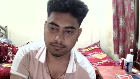 Snapshot of birbikrom104 chatting on May 3, 5:35 am birbikrom104 online show from May 3, 5:35 am
