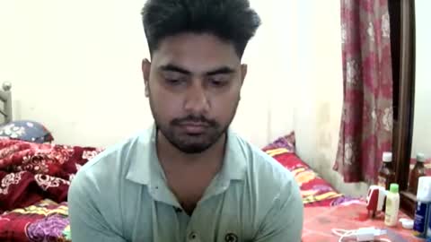 Snapshot of birbikrom104 chatting on May 9, 10:09 am birbikrom104 online show from May 9, 10:09 am