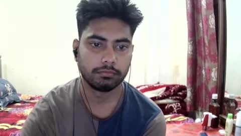 Snapshot of birbikrom104 chatting on May 13, 5:27 am birbikrom104 online show from May 13, 5:27 am