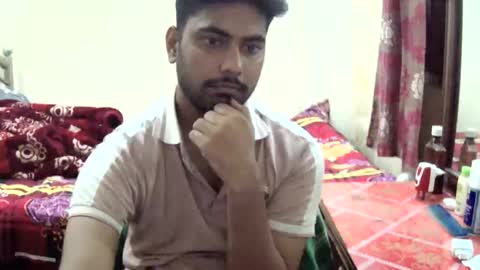 Snapshot of birbikrom104 chatting on May 15, 5:20 pm birbikrom104 online show from May 15, 5:20 pm