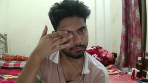 Snapshot of birbikrom104 chatting on May 17, 6:22 am birbikrom104 online show from May 17, 6:22 am