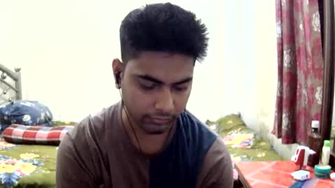 Snapshot of birbikrom104 chatting on May 23, 6:40 am birbikrom104 online show from May 23, 6:40 am