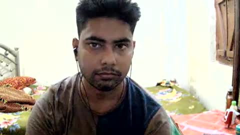 Snapshot of birbikrom104 chatting on May 26, 8:43 am birbikrom104 online show from May 26, 8:43 am
