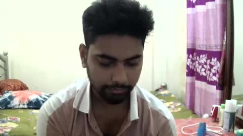 Snapshot of birbikrom104 chatting on June 6, 6:51 am birbikrom104 online show from June 6, 6:51 am