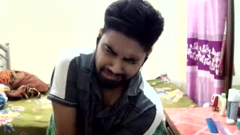 Snapshot of birbikrom104 chatting on June 9, 7:53 am birbikrom104 online show from June 9, 7:53 am