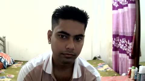 Snapshot of birbikrom104 chatting on June 10, 8:13 am birbikrom104 online show from June 10, 8:13 am