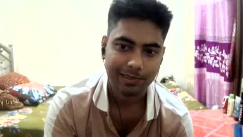 Snapshot of birbikrom104 chatting on June 12, 5:17 am birbikrom104 online show from June 12, 5:17 am