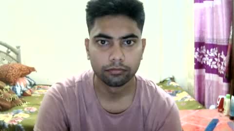 Snapshot of birbikrom104 chatting on June 14, 7:21 am birbikrom104 online show from June 14, 7:21 am