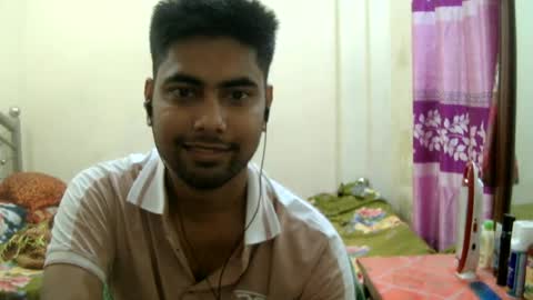 Snapshot of birbikrom104 chatting on June 17, 1:52 am birbikrom104 online show from June 17, 1:52 am