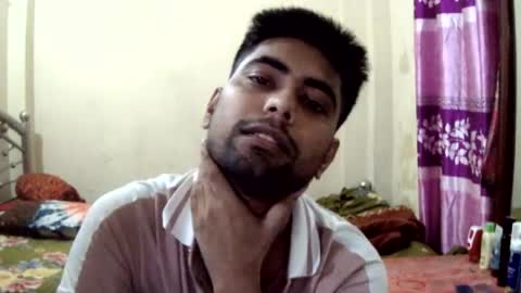Snapshot of birbikrom104 chatting on June 18, 11:47 am birbikrom104 online show from June 18, 11:47 am