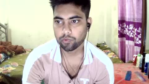 Snapshot of birbikrom104 chatting on June 19, 5:12 am birbikrom104 online show from June 19, 5:12 am