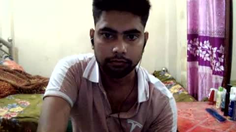 Snapshot of birbikrom104 chatting on June 20, 7:55 am birbikrom104 online show from June 20, 7:55 am