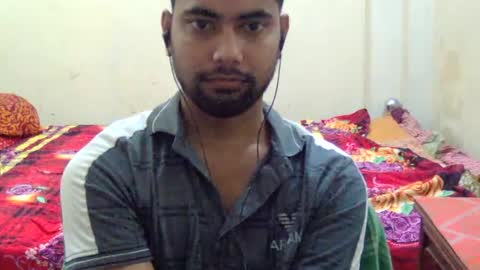 Snapshot of birbikrom104 chatting on June 26, 4:50 am birbikrom104 online show from June 26, 4:50 am