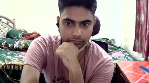 Snapshot of birbikrom104 chatting on July 8, 5:39 pm birbikrom104 online show from July 8, 5:39 pm