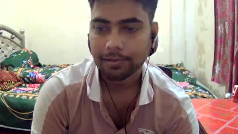 Snapshot of birbikrom104 chatting on July 12, 6:37 am birbikrom104 online show from July 12, 6:37 am