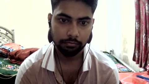 Snapshot of birbikrom104 chatting on July 27, 6:09 am birbikrom104 online show from July 27, 6:09 am