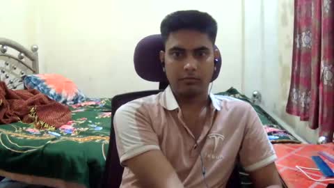 Snapshot of birbikrom104 chatting on July 28, 6:20 pm birbikrom104 online show from July 28, 6:20 pm