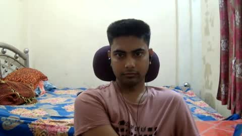 Snapshot of birbikrom104 chatting on July 30, 6:34 am birbikrom104 online show from July 30, 6:34 am