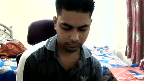 Snapshot of birbikrom104 chatting on July 31, 8:47 am birbikrom104 online show from July 31, 8:47 am