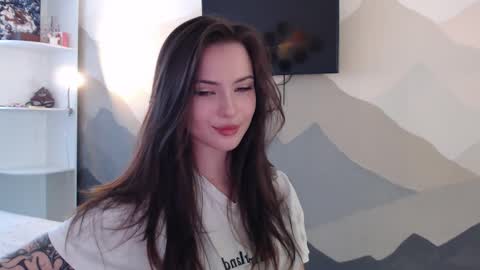 birkin_ online show from May 1, 3:27 pm