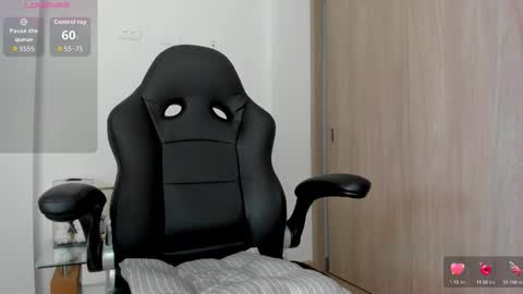 Snapshot of biscuit_oliva_ chatting on September 30, 3:11 am Biscuit oliva online show from September 30, 3:11 am