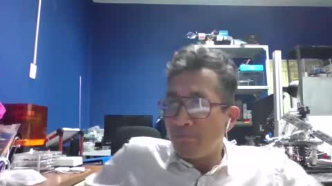 Snapshot of bisexmangenx chatting on May 11, 10:40 pm Manu O online show from May 11, 10:40 pm