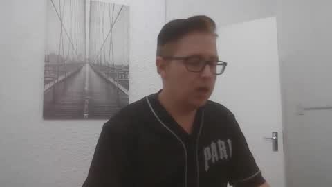 Snapshot of bisexualboy05 chatting on November 1, 3:25 pm Bisexual boy online show from November 1, 3:25 pm