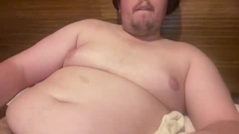 Snapshot of bisexualchubbyboy chatting on May 21, 10:44 am james online show from May 21, 10:44 am
