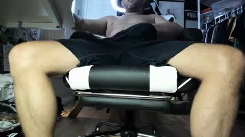 Snapshot of bisexualjay chatting on May 13, 1:41 pm bisexualjay online show from May 13, 1:41 pm