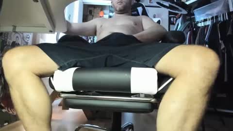 Snapshot of bisexualjay chatting on May 19, 3:29 pm bisexualjay online show from May 19, 3:29 pm