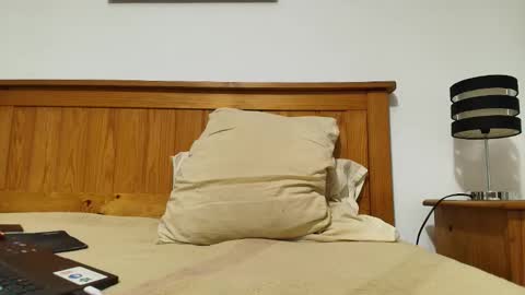 Snapshot of bisexualversat1 chatting on November 9, 7:12 pm bisexualversat1 online show from November 9, 7:12 pm