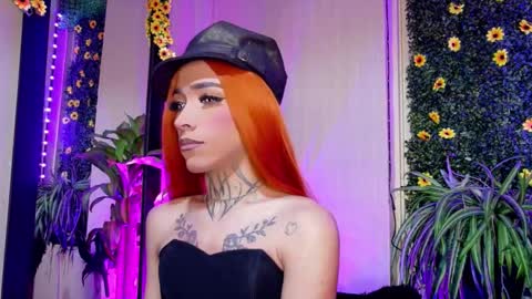 Snapshot of bitch_capelli chatting on October 26, 8:37 pm .. .. online show from October 26, 8:37 pm