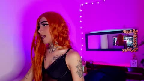 Snapshot of bitch_capelli chatting on November 20, 2:34 am .. .. online show from November 20, 2:34 am