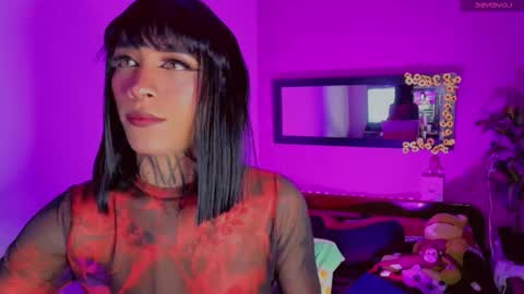 Snapshot of bitch_capelli chatting on November 25, 2:55 am .. .. online show from November 25, 2:55 am