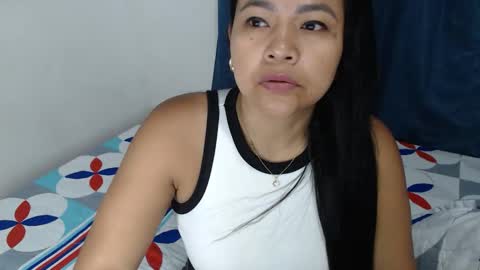 Snapshot of bitch_mommy_x chatting on May 9, 7:08 pm I am everything. Your highness queen goddess mistress god daddy mommy boss master. you will address me as such online show from May 9, 7:08 pm